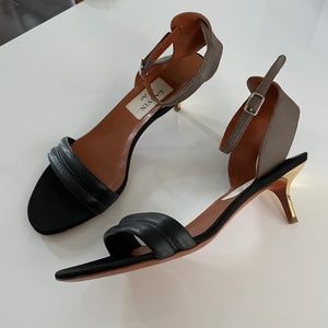 LANVIN Paris brand new kitten heel size 38.5